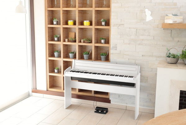 Цифровое пианино Korg LP-180 WH